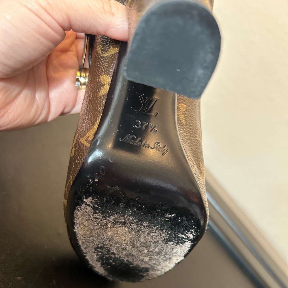 Louis Vuitton monogram pumps - Picture 4 of 9